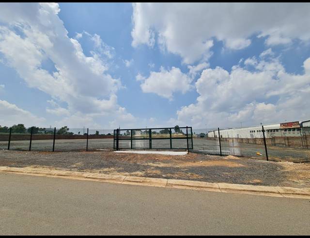 12,082M² VACANT LAND TO LET IN DENVER